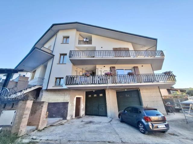 Appartamento in vendita di 150 m² in Via Lucchina, 6