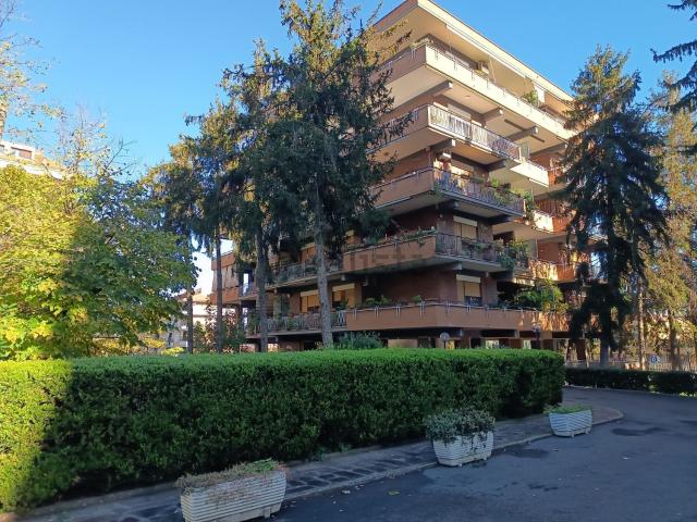 Appartamento in vendita di 150 m² in Via Luca Ghini, 107