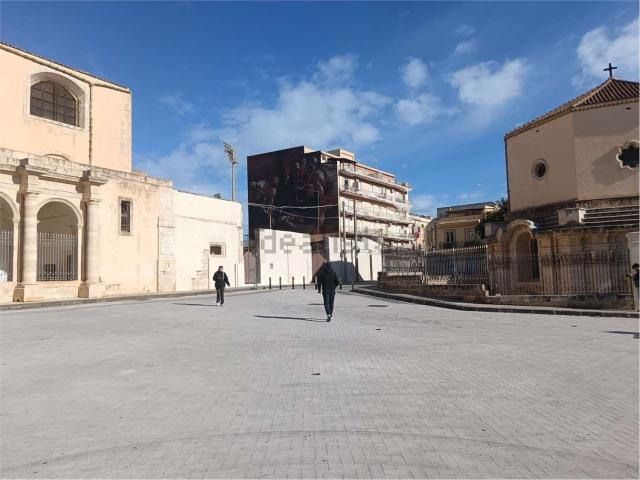 Appartamento in vendita di 150 m² in Via Luigi Bignami, 11