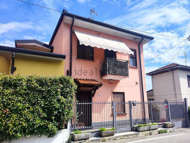 Appartamento in vendita di 150 m² in Via Luigi Pasteur, 5