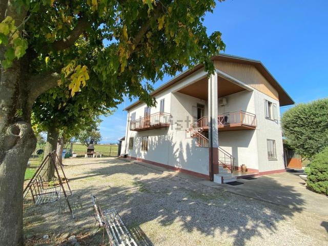 Appartamento in vendita di 150 m² in Via M. Polo, 9