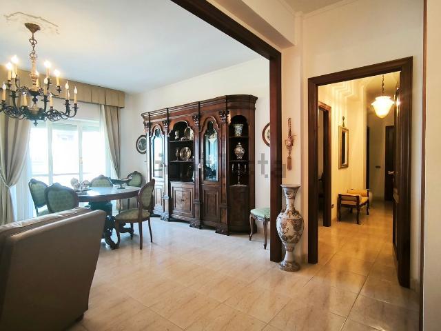 Appartamento in vendita di 150 m² in Via Monselice, 6