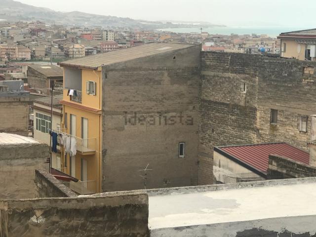Appartamento in vendita di 150 m² in Via Monte Grappa, 36