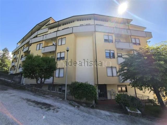 Appartamento in vendita di 150 m² in Via Montereale, 4