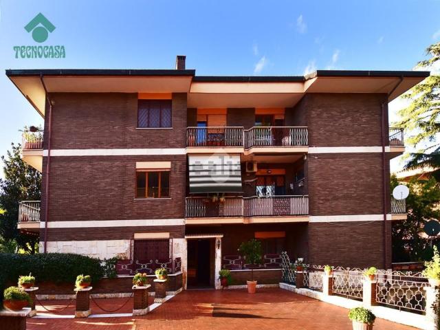 Appartamento in vendita di 150 m² in Via Montescaglioso, 20