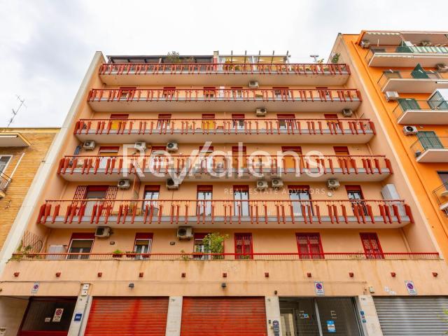 Appartamento in vendita di 150 m² in Via Martiri D&apos Otranto, 78