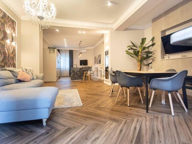 Appartamento in vendita di 150 m² in Via Michele Coppino, 122