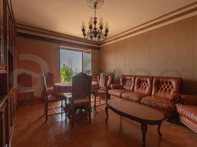 Appartamento in vendita di 150 m² in Via Notargiacomo Ettore, 12