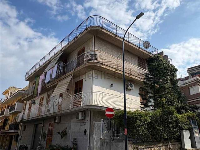 Appartamento in vendita di 150 m² in Via Noto, 36