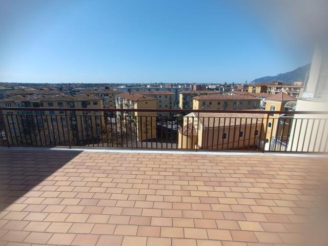 Appartamento in vendita di 150 m² in Via Napoli Achille, 13