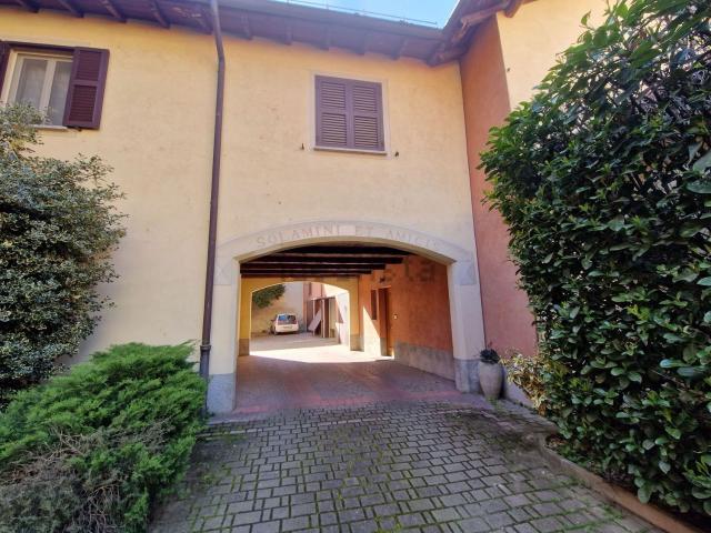 Appartamento in vendita di 150 m² in Via Nicolò Girardengo, 91