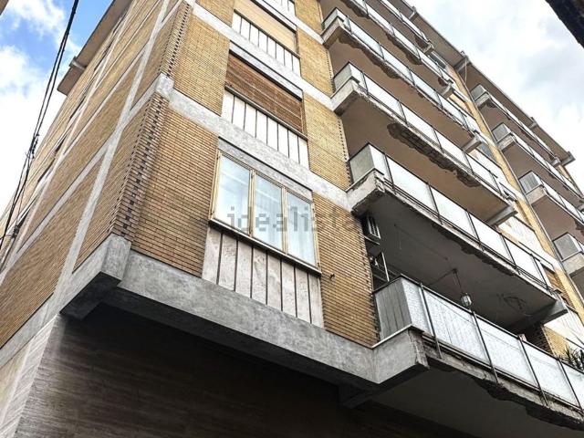 Appartamento in vendita di 150 m² in Via Nino Bixio, 166