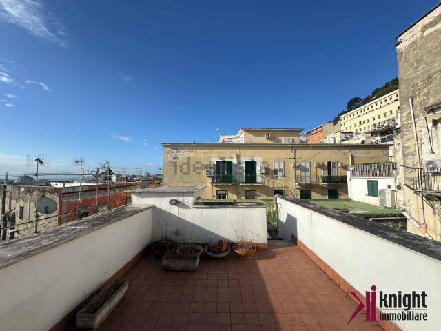 Appartamento in vendita di 150 m² in Via Nuova Santa Maria Ognibene, 2