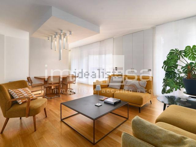 Appartamento in vendita di 150 m² in Via Solferino e San Martino, 4