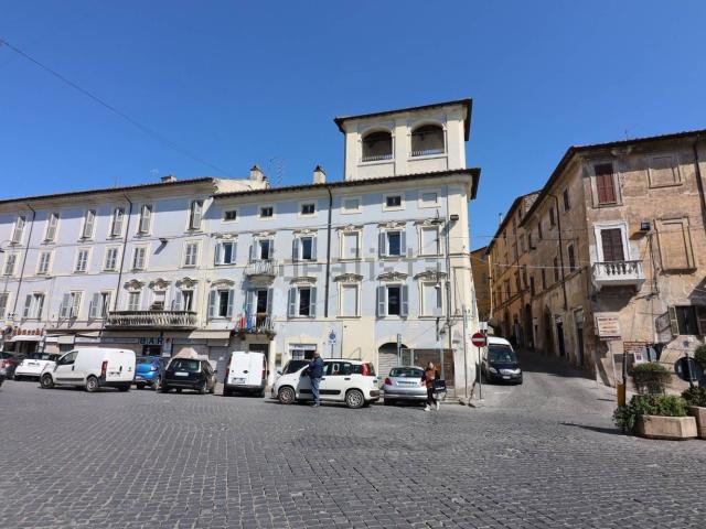 Appartamento in vendita di 150 m² in Via Solferino