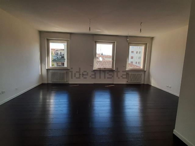 Appartamento in vendita di 150 m² in Via Savorgnana, 22