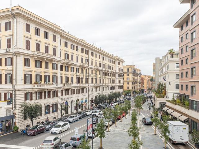 Appartamento in vendita di 150 m² in Via Salaria, 195