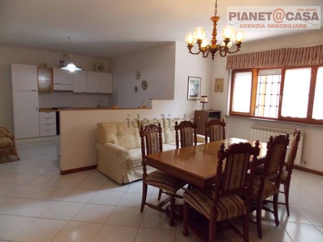 Appartamento in vendita di 150 m² in Via Salaria
