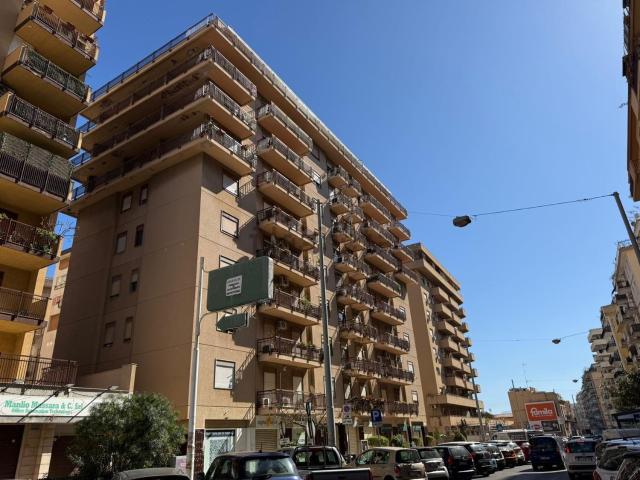 Appartamento in vendita di 150 m² in Via Sampolo, 57