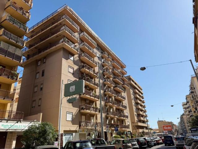 Appartamento in vendita di 150 m² in Via Sampolo