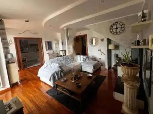 Appartamento in vendita di 150 m² in Via San Francesco