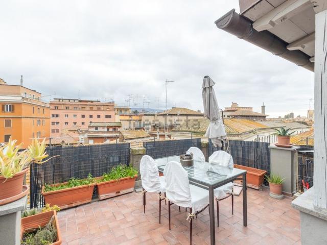 Appartamento in vendita di 150 m² in Via San Luca