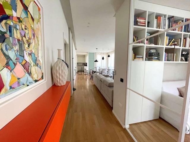 Appartamento in vendita di 150 m² in Via Sant&apos Agata