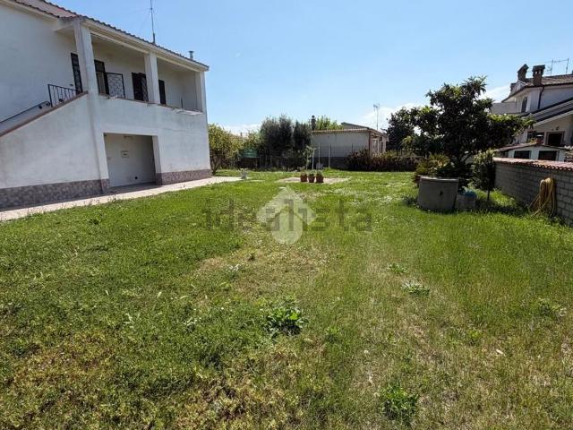 Appartamento in vendita di 150 m² in Via Sarnico, 108