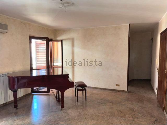 Appartamento in vendita di 150 m² in Via Sbarre Inferiori, 166