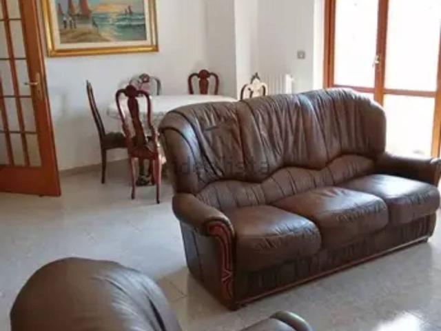 Appartamento in vendita di 150 m² in Via Schipani