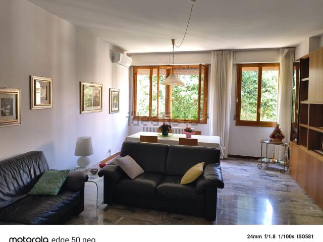 Appartamento in vendita di 150 m² in Via Scornetta