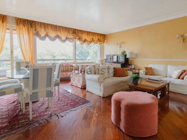Appartamento in vendita di 150 m² in Via Silvestro Sanvito, 14
