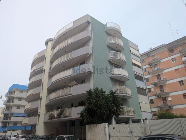 Appartamento in vendita di 150 m² in Via Siracusa, 3
