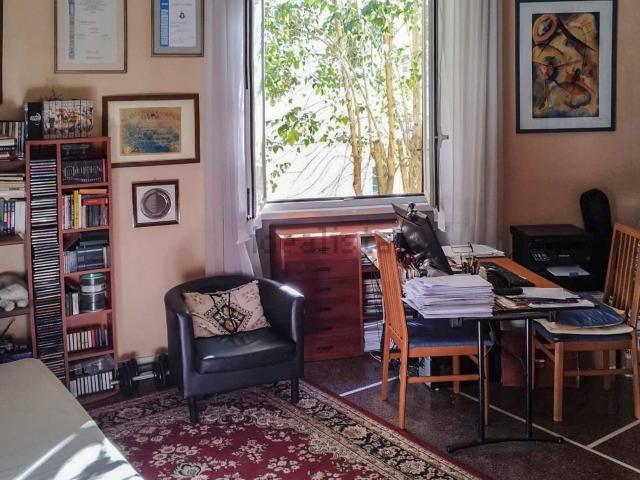 Appartamento in vendita di 150 m² in Via Poggio Moiano, 23