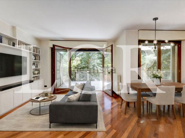 Appartamento in vendita di 150 m² in Via Patroclo, 15