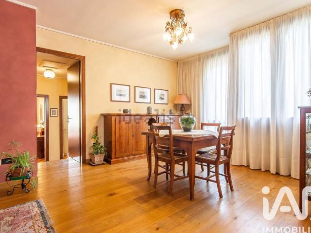 Appartamento in vendita di 150 m² in Via Paoloni