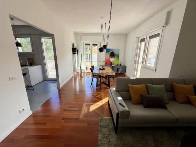 Appartamento in vendita di 150 m² in Via Pasquale Vena, 78