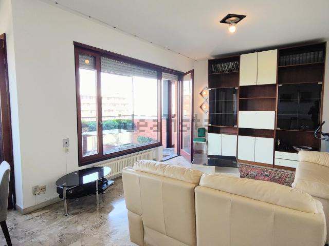 Appartamento in vendita di 150 m² in Via Pergine, 12