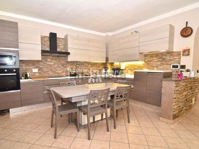 Appartamento in vendita di 150 m² in Via Pertengo, 49