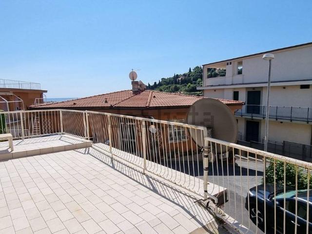 Appartamento in vendita di 150 m² in Via Privata Cazulini, 17