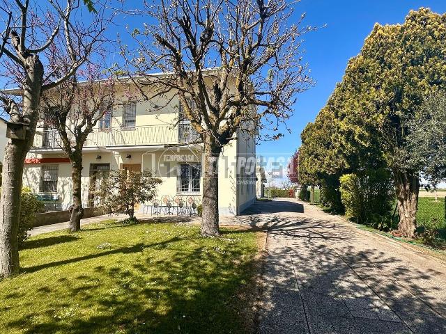 Appartamento in vendita di 150 m² in Via Provanone, 4183