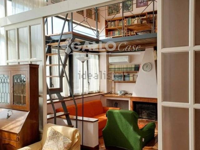 Appartamento in vendita di 150 m² in Via Rodotà Pietro Pompilio, 12