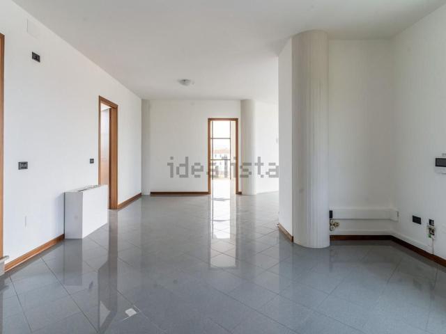 Appartamento in vendita di 150 m² in Via Roma, 50053