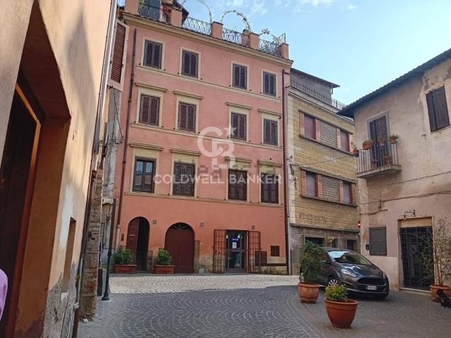 Appartamento in vendita di 150 m² in Via Roma, 9