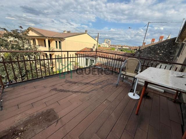Appartamento in vendita di 150 m² in Via Roma