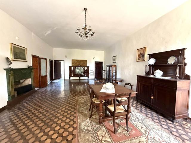 Appartamento in vendita di 150 m² in Via Romana