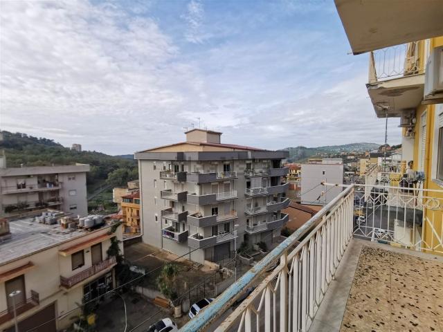 Appartamento in vendita di 150 m² in Via Regione Siciliana, 66