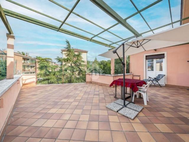 Appartamento in vendita di 150 m² in Via Riva del Garda, 84