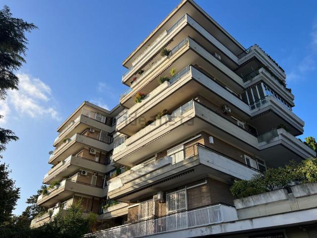 Appartamento in vendita di 150 m² in Via Riccardo Moretti, 6