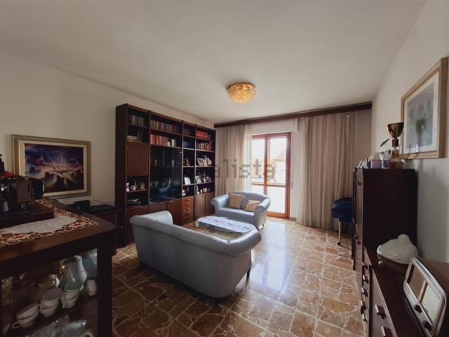 Appartamento in vendita di 150 m² in Via Tommaso A. Edison